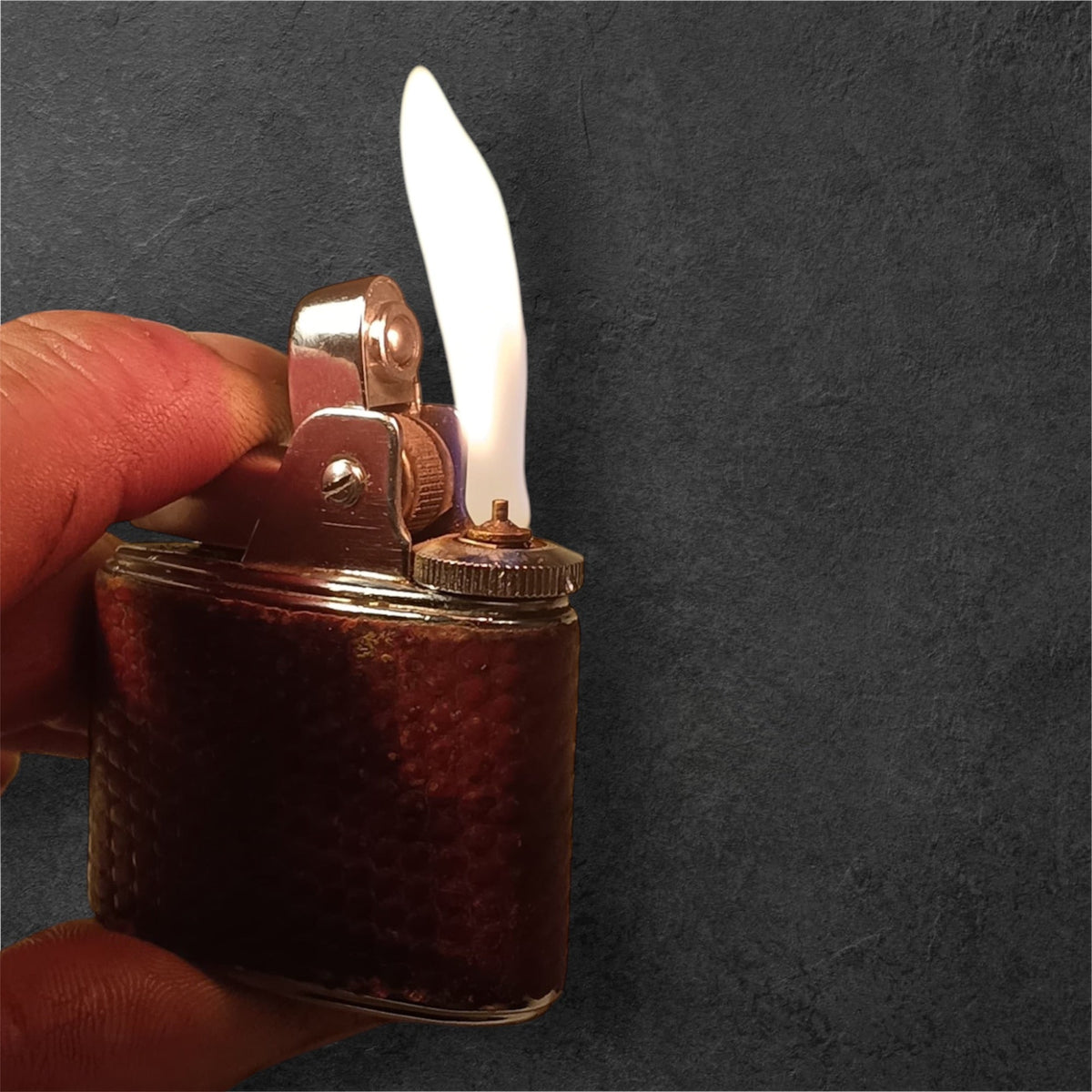 Ronson Varaflame Red Leather - brasswick