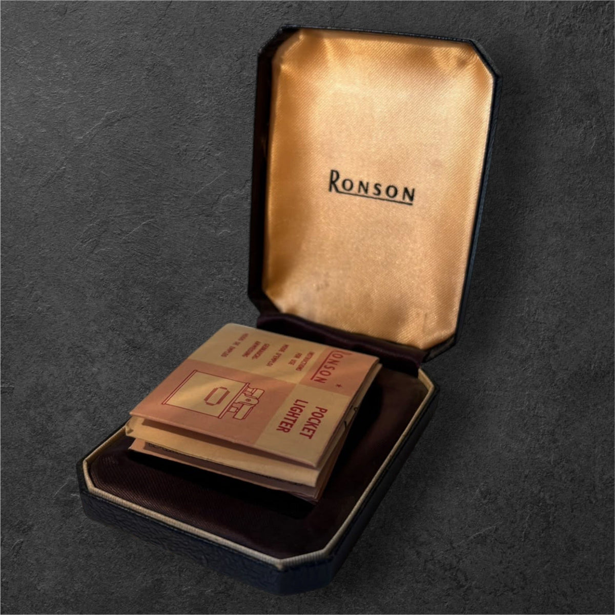 Vintage Ronson Standard - brasswick